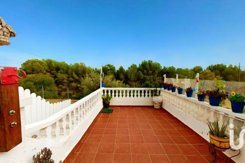 Casa adosada en venta en El Vendrell, Tarragona, España 5 dormitorios, 97 m2 No. 153311 - foto 5