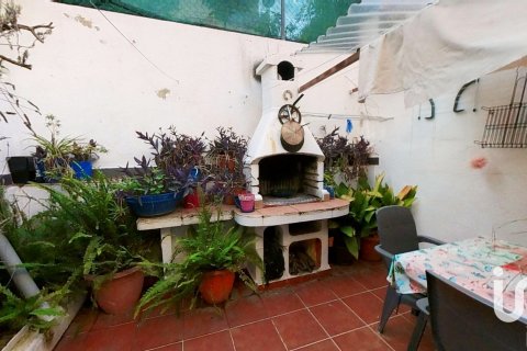 Casa adosada en venta en El Vendrell, Tarragona, España 5 dormitorios, 97 m2 No. 153311 - foto 23