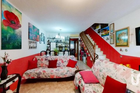 Casa adosada en venta en El Vendrell, Tarragona, España 5 dormitorios, 97 m2 No. 153311 - foto 11