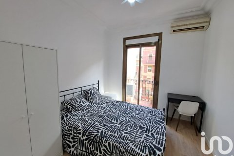 Huoneisto myytävänä Barcelona, Espanja, 3 makuuhuonetta, 60 m2 No. 153310 - kuva 11