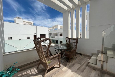 Villa for sale Torrevieja, Alicante, Spain 3 bedrooms, 196 sq.m. No. 115955 - photo 16