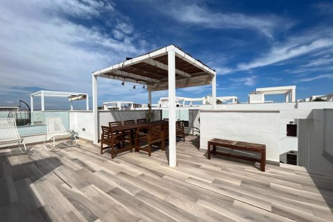 Villa for sale Torrevieja, Alicante, Spain 3 bedrooms, 196 sq.m. No. 115955 - photo 17