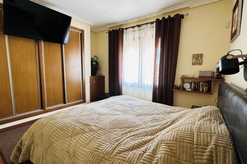 Villa till salu Algorfa, Alicante, Spanien 4 sovrum, 212 kvm. Nr. 115959 - foto 12