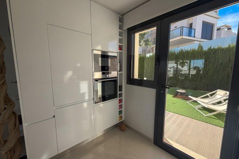 Villa in vendita a San Miguel de Salinas, Alicante, Spagna 4 camere da letto, 165 mq. N° 147467 - foto 12