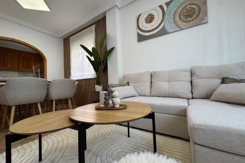 Dom w Los Dolses, Alicante, Hiszpania 3 sypialnie, 97 mkw. nr 143902 – zdjęcie 19