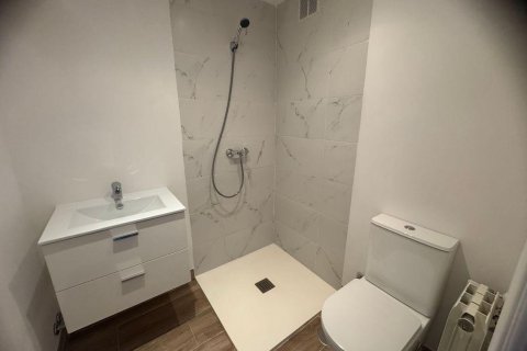 Apartment à vendre à Madrid, Espagne, 2 chambres, 55 m2 No. 143903 - photo 14