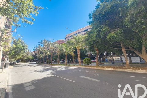 Proprietà commerciale in vendita a Alicante, Spagna 35 mq. N° 184728 - foto 26