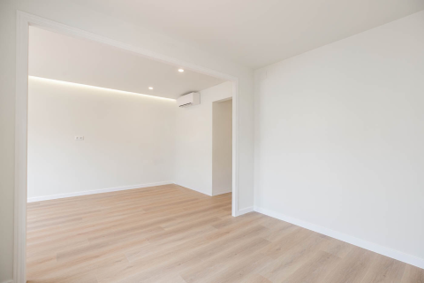 Apartamento en venta en Barcelona, España 3 dormitorios, 73 m2 No. 141061 - foto 8