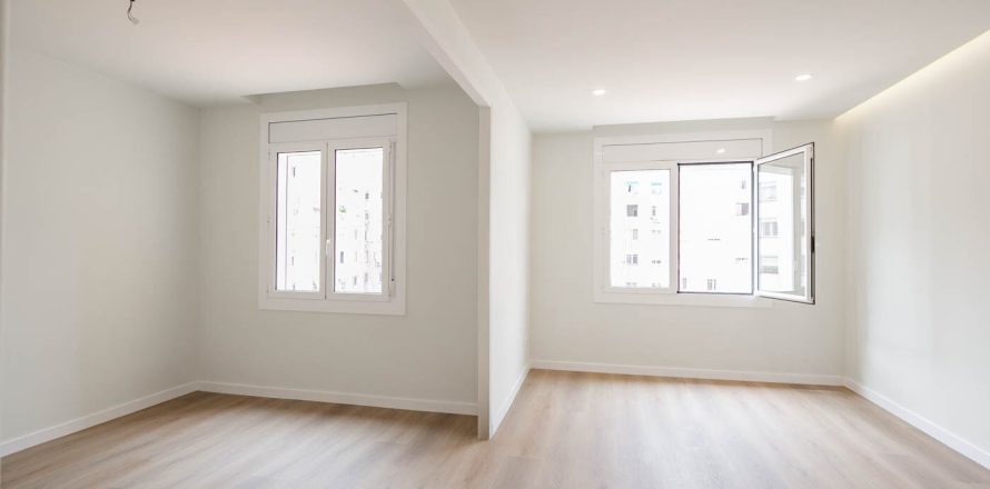 Apartamento en Barcelona, España 3 dormitorios, 73 m2 No. 141061