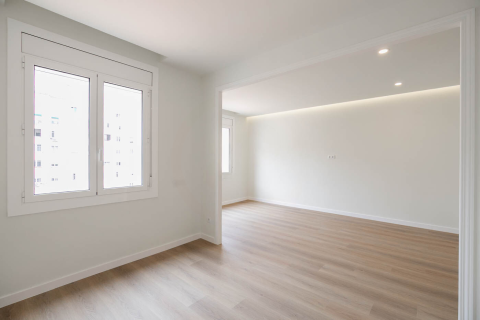 Apartamento en venta en Barcelona, España 3 dormitorios, 73 m2 No. 141061 - foto 6