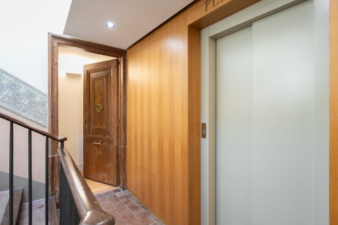 Huoneisto myytävänä Barcelona, Espanja, 3 makuuhuonetta, No. 141066 - kuva 14