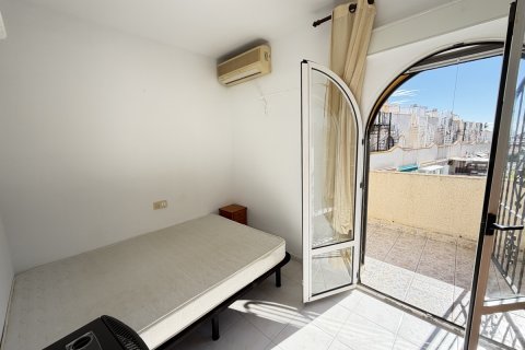 Kaupunkipientalo myytävänä La Florida, Alicante, Espanja, 2 makuuhuonetta, 75 m2 No. 151794 - kuva 10