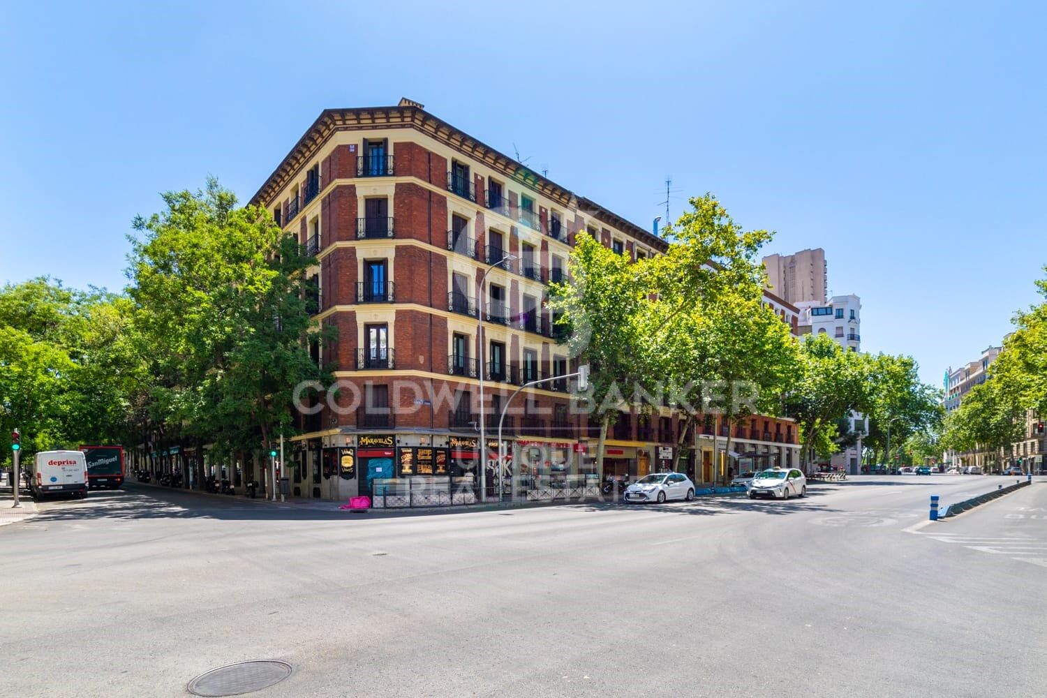 Appartamento a Madrid, Spagna 2 camere da letto, 175 mq. N° 179100