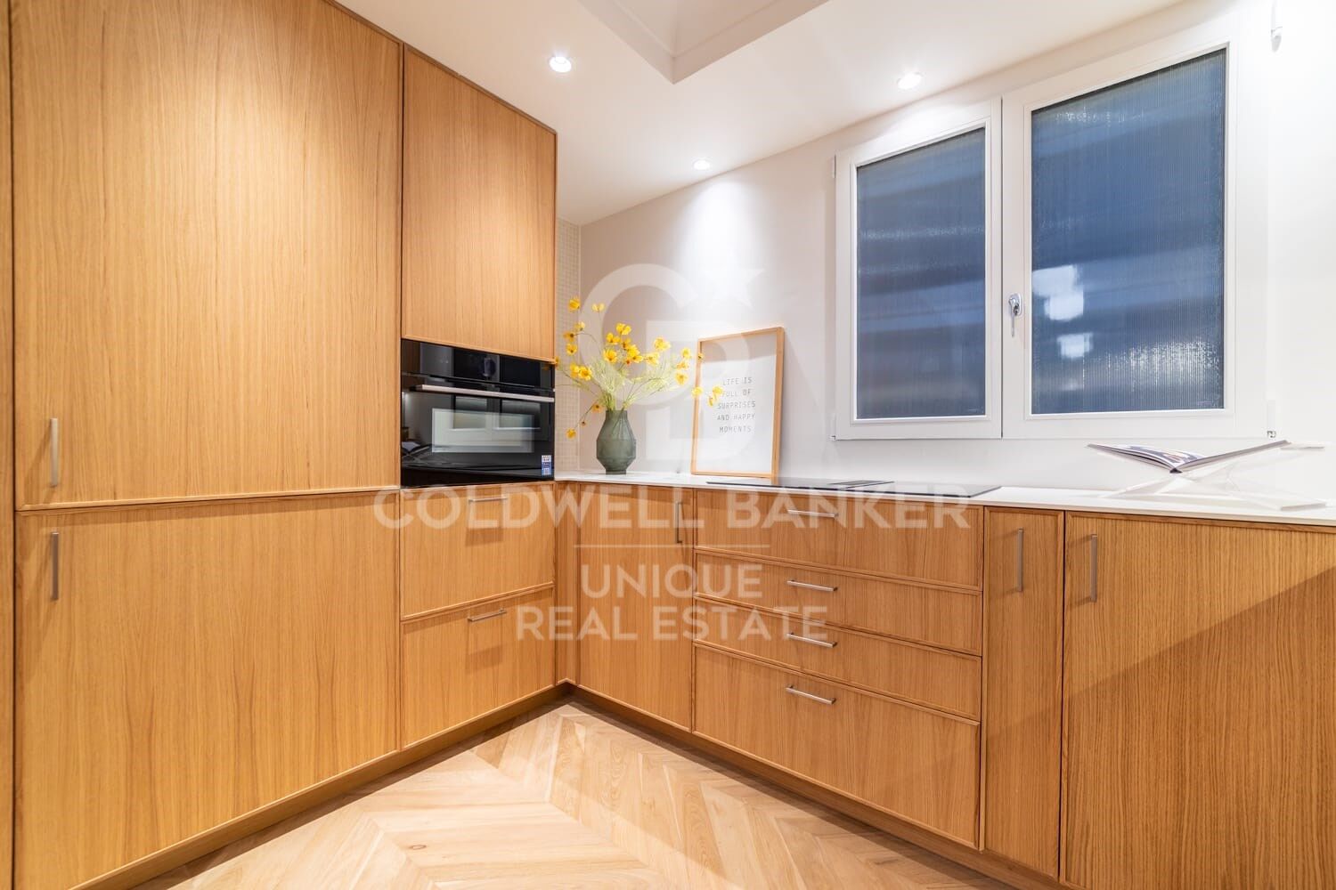 Appartamento a Madrid, Spagna 2 camere da letto, 175 mq. N° 179100