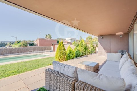 House à Matadepera, Barcelona, Espagne 4 chambres, 445 m2 No. 179101