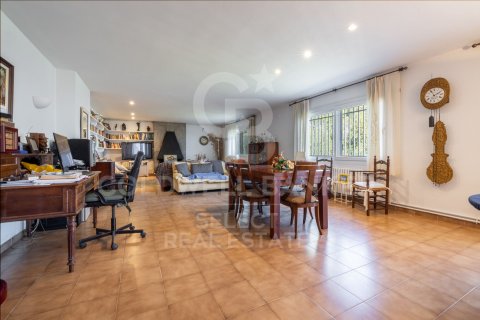 Сasa en venta en Matadepera, Barcelona, España 7 dormitorios,  No. 179102 - foto 11