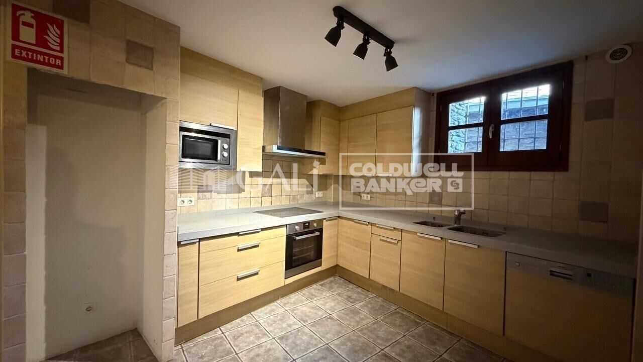 Dom w Principado De Andorra (Ninguna Poblacion Tiene C.P.), Lleida, Hiszpania 5 sypialni, 387 mkw. nr 179099