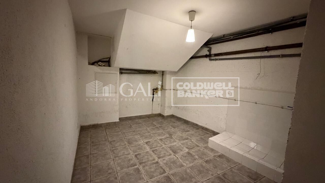 Dom w Principado De Andorra (Ninguna Poblacion Tiene C.P.), Lleida, Hiszpania 5 sypialni, 387 mkw. nr 179099