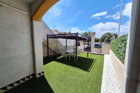 Bungalow en venta en Torrevieja, Alicante, España 1 dormitorio, 56 m2 No. 167547 - foto 17