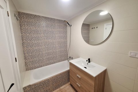 Bungalow en venta en Torrevieja, Alicante, España 1 dormitorio, 56 m2 No. 167547 - foto 9