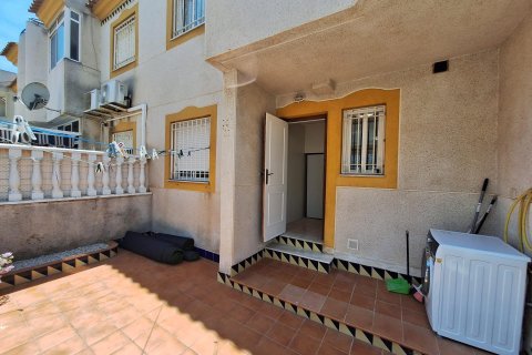 Bungalow en venta en Torrevieja, Alicante, España 1 dormitorio, 56 m2 No. 167547 - foto 15