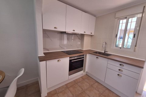 Bungalow en venta en Torrevieja, Alicante, España 1 dormitorio, 56 m2 No. 167547 - foto 13