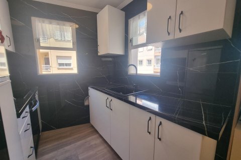 Huoneisto myytävänä Torrevieja, Alicante, Espanja, 3 makuuhuonetta, 105 m2 No. 190156 - kuva 29