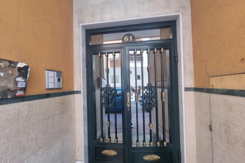 Huoneisto myytävänä Torrevieja, Alicante, Espanja, 3 makuuhuonetta, 105 m2 No. 190156 - kuva 2