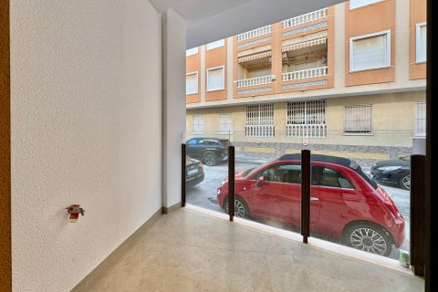 Lägenhet till salu i Torrevieja, Alicante, Spanien 2 sovrum, 58 kvm. Nr. 190154 - foto 19