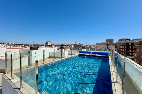 Apartment à Torrevieja, Alicante, Espagne 2 chambres, 58 m2 No. 190154