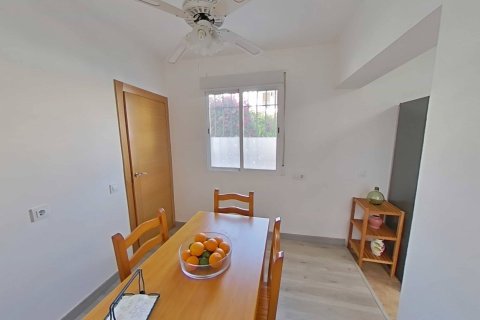Продажа бунгало в Сан-Педро-дель-Пинатар, Мурсия, Испания 2 спальни, 70м2 №190152 - фото 19
