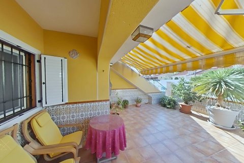 Продажа бунгало в Сан-Педро-дель-Пинатар, Мурсия, Испания 2 спальни, 70м2 №190152 - фото 3