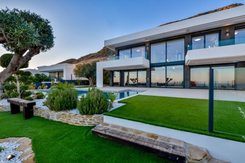 Villa till salu i Finestrat, Alicante, Spanien 8 sovrum, 998 kvm. Nr. 148381 - foto 3