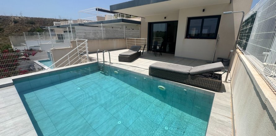 Villa in San Miguel de Salinas, Alicante, Spanien 5 Schlafzimmer, 236 m2 Nr. 190290