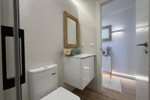 Huoneisto myytävänä Punta Prima, Alicante, Espanja, 3 makuuhuonetta, 92 m2 No. 190293 - kuva 17
