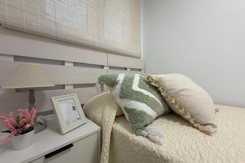 Huoneisto myytävänä Punta Prima, Alicante, Espanja, 3 makuuhuonetta, 92 m2 No. 190293 - kuva 10