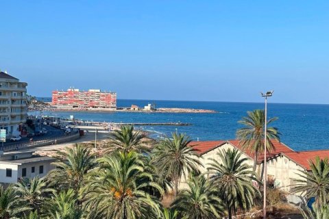 Lägenhet i Torrevieja, Alicante, Spanien 2 sovrum, 64 kvm. Nr. 190292