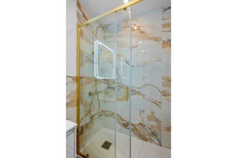 Apartment for sale in Alicante, Spain 2 bedrooms, 61 sq.m. No. 190289 - photo 18