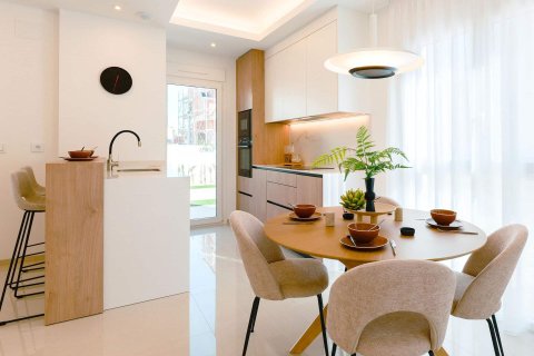 Bungalowi myytävänä Rojales, Alicante, Espanja, 2 makuuhuonetta, 88 m2 No. 142301 - kuva 16