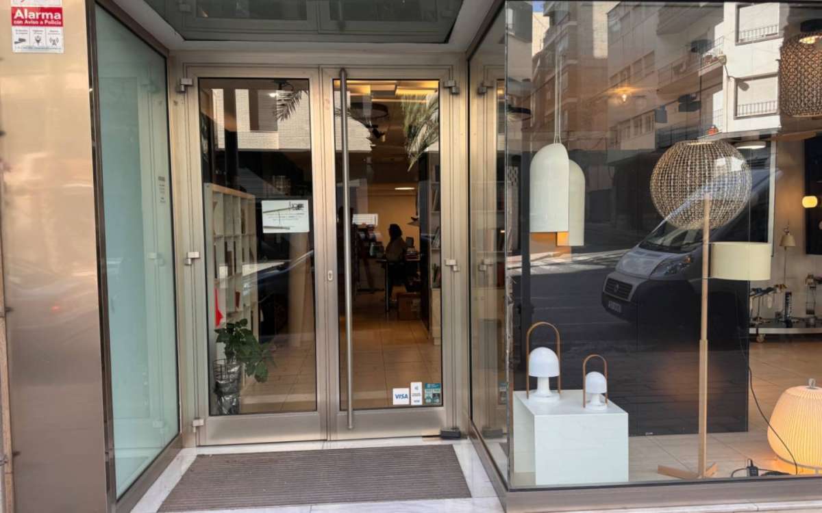 Proprietà commerciale a Alicante, Spagna 300 mq. N° 173609