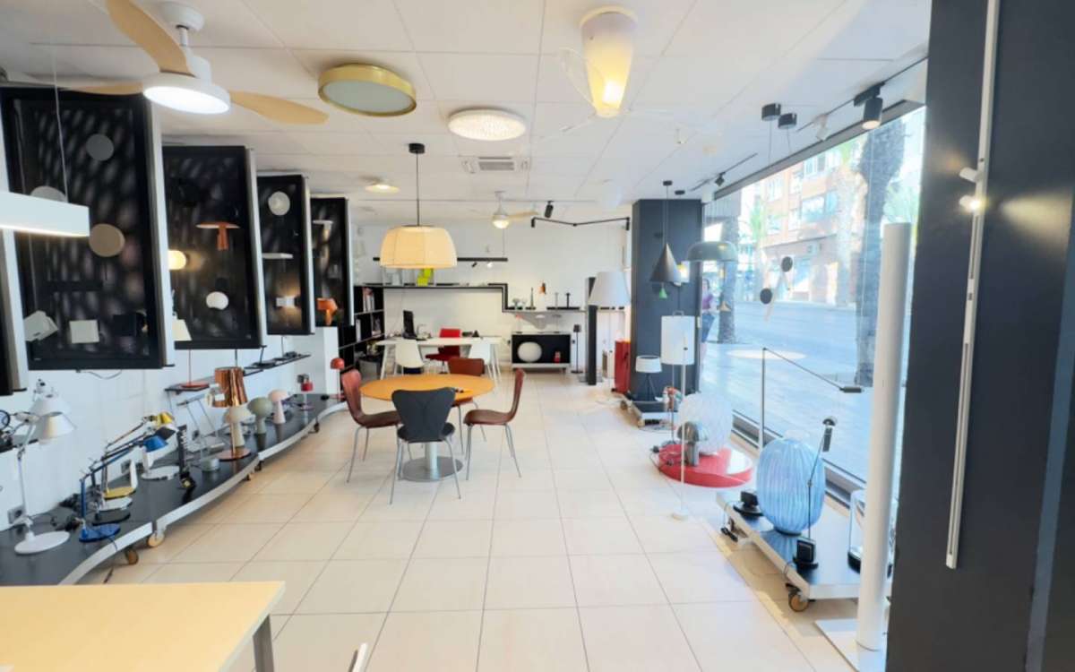 Proprietà commerciale a Alicante, Spagna 300 mq. N° 173609