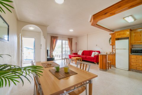 Apartamento en venta en Algorfa, Alicante, España 2 dormitorios, 85 m2 No. 183584 - foto 2