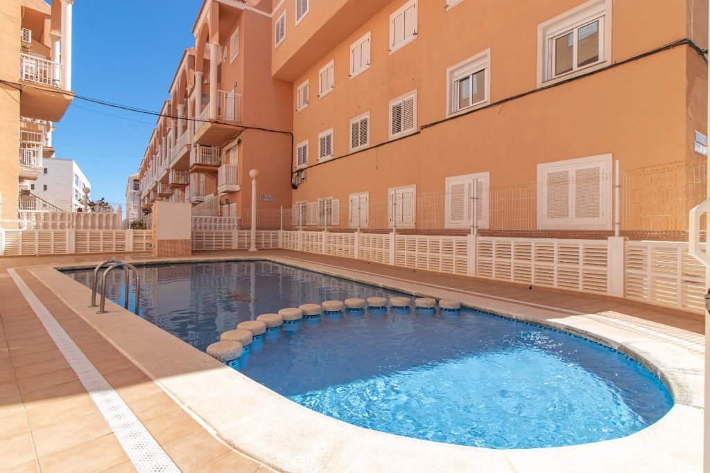 Apartamento en La Mata, Alicante, España 1 dormitorio, 45 m2 No. 183583