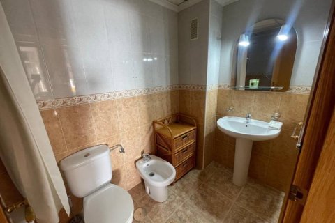 Apartment for sale in Torrevieja, Alicante, Spain 3 bedrooms, 80 sq.m. No. 183588 - photo 18