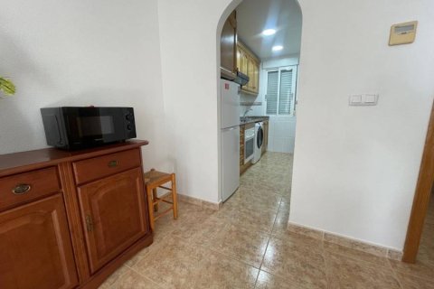 Apartment for sale in Torrevieja, Alicante, Spain 3 bedrooms, 80 sq.m. No. 183588 - photo 10