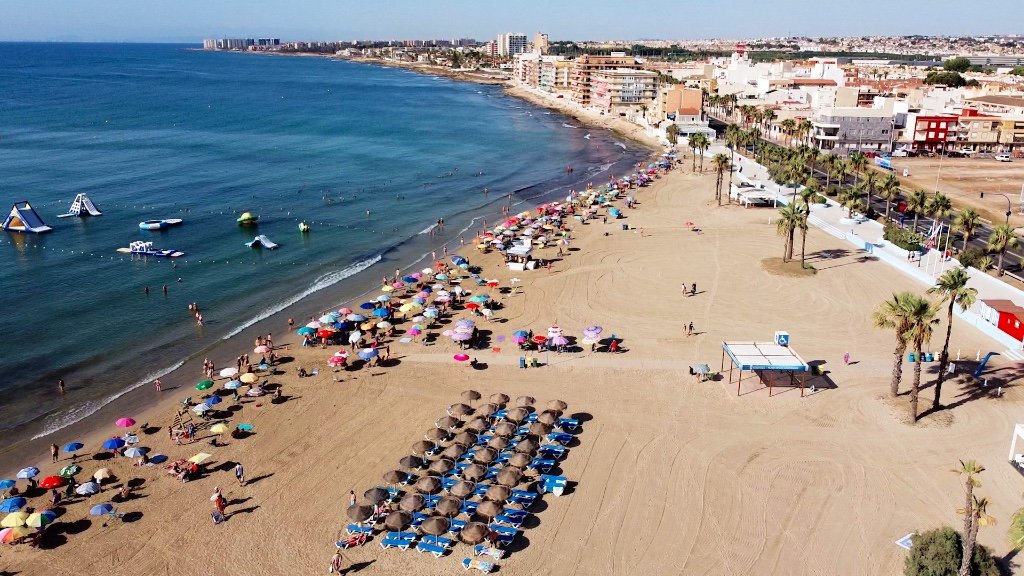 Apartamento en Torrevieja, Alicante, España 3 dormitorios, 80 m2 No. 183588