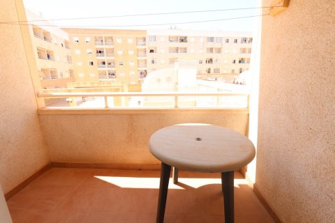 Apartament w Torrevieja, Alicante, Hiszpania 2 sypialnie,  nr 183585 – zdjęcie 9