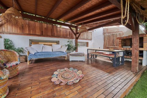Duplex for sale in Alicante, Spain 3 bedrooms, 253 sq.m. No. 194754 - photo 4