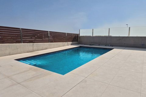 Villa till salu i Alicante, Spanien 3 sovrum, 120 kvm. Nr. 194757 - foto 2