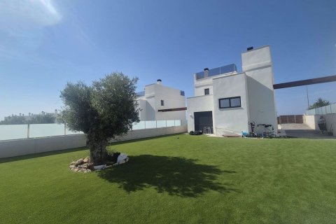 Villa i Alicante, Spanien 3 sovrum, 120 kvm. Nr. 194757